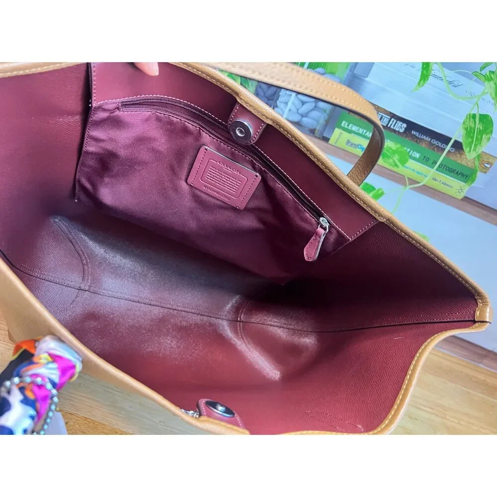 Coach City Tote Bag in Luggage Brown Leather CR111 - Picture 9 of 11